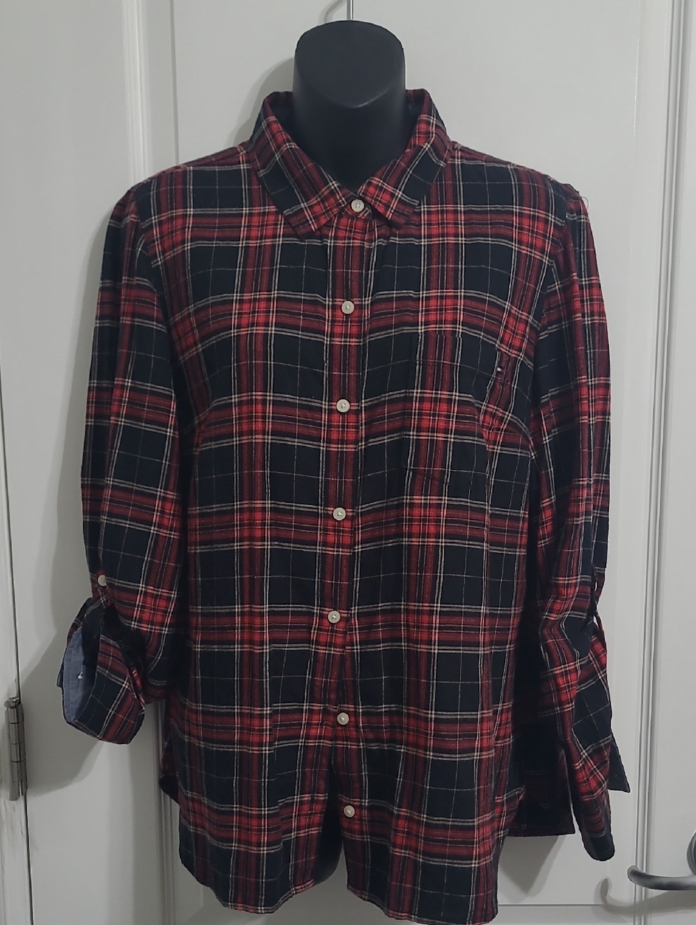 Tommy Hilfiger Classic Black & Red Plaid Button-Down Cotton Shirt Sz Med